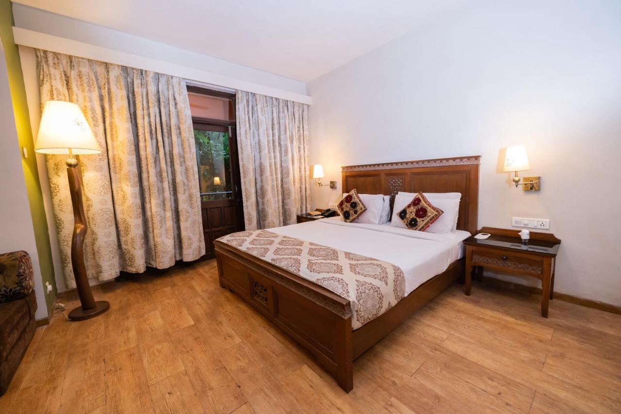 Neelams The Grand Hotel Calangute Esterno foto