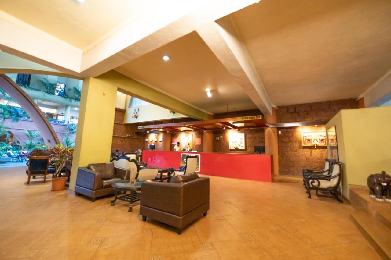 Neelams The Grand Hotel Calangute Esterno foto