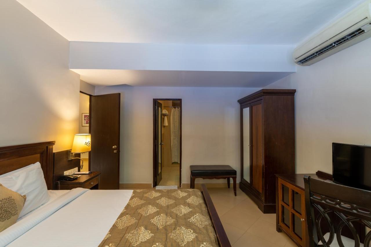Neelams The Grand Hotel Calangute Esterno foto